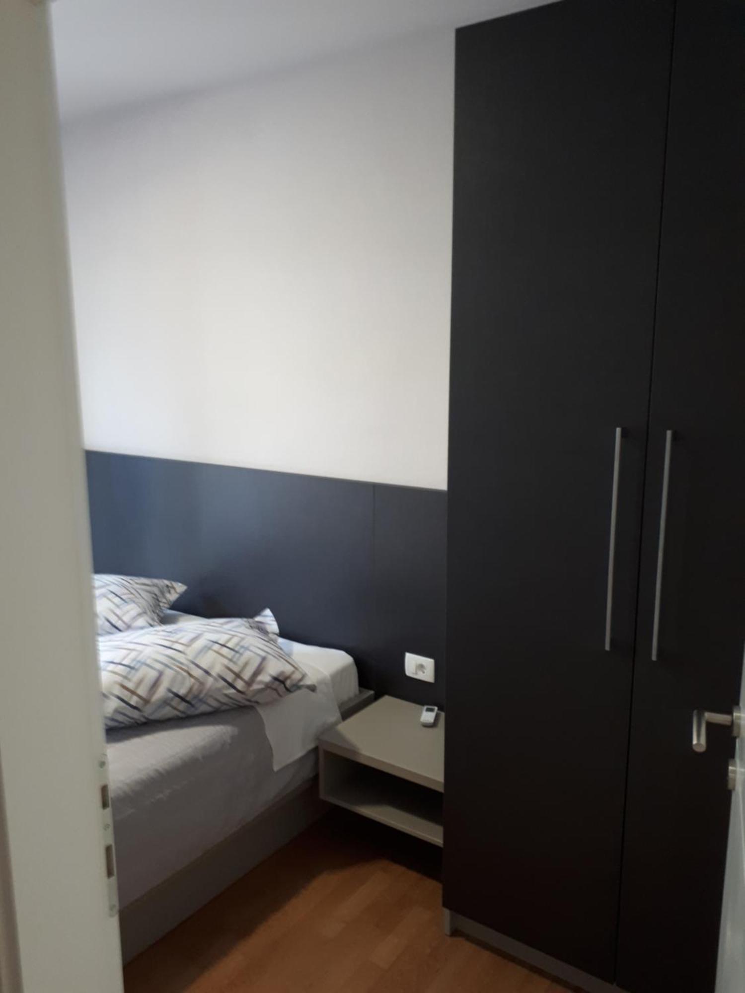 Apartments Sophie Makarska Oda fotoğraf